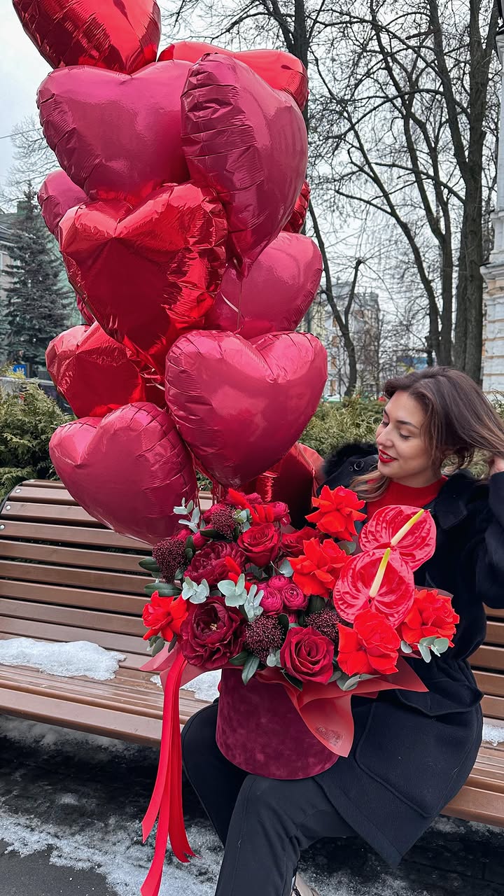 Red Roses Bouquet with Heart Balloons in a Box