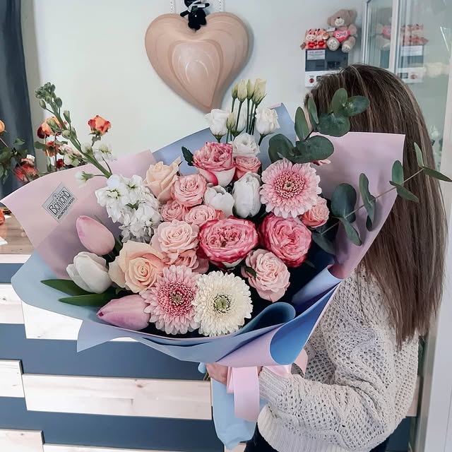 'Piece of Happiness' Bouquet with Roses, Tulips and Gerberas in Pastel Colors