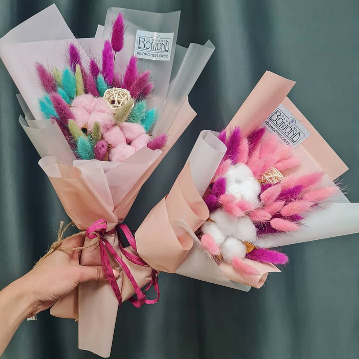 Cute Dried Flower and Cotton Bouquets