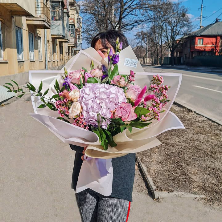 Pastel Hydrangea and Lisianthus Flower Bouquet