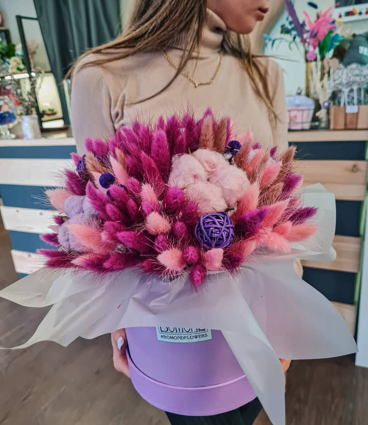 Dried Flowers Arrangement in Lilac Box "Tenderness and Brightness"