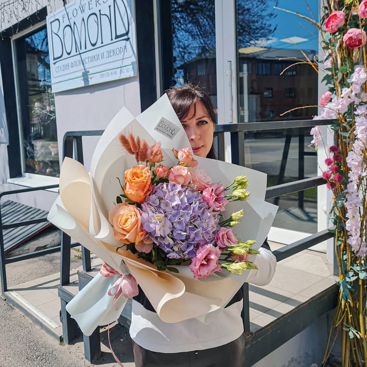 Spring Bouquet with Hydrangea and Roses