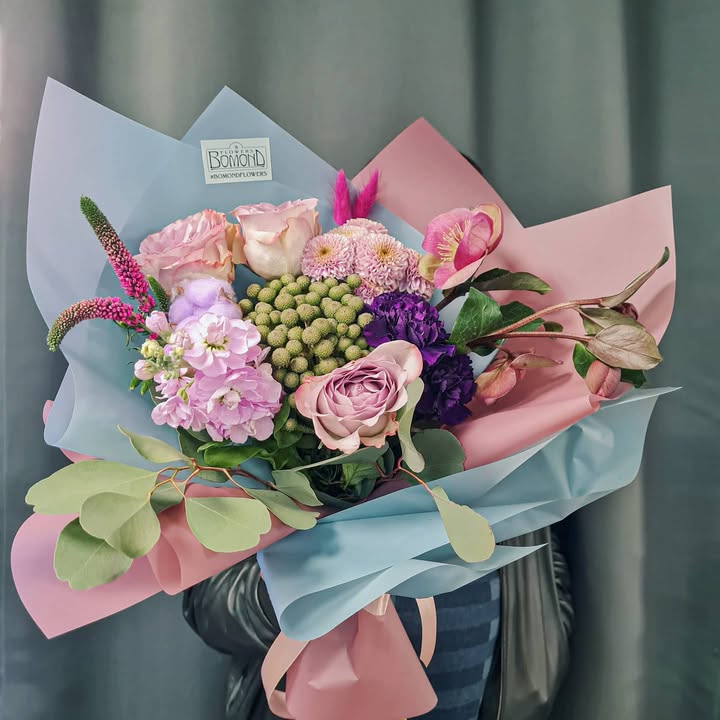 Bright Designer Bouquet with Roses and Greenery