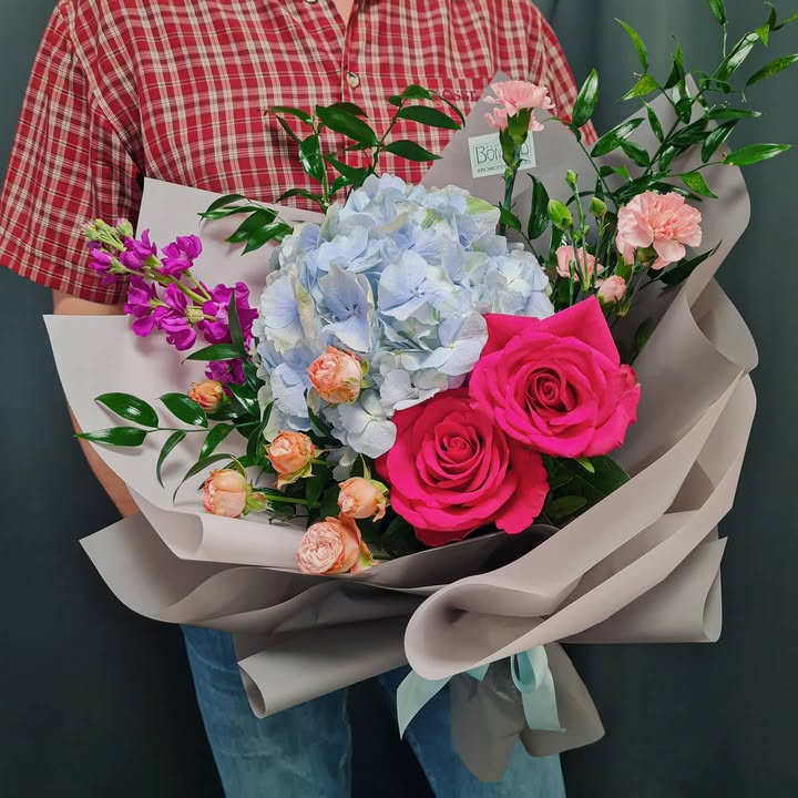 Bouquet with Blue Hydrangea and Pink Roses