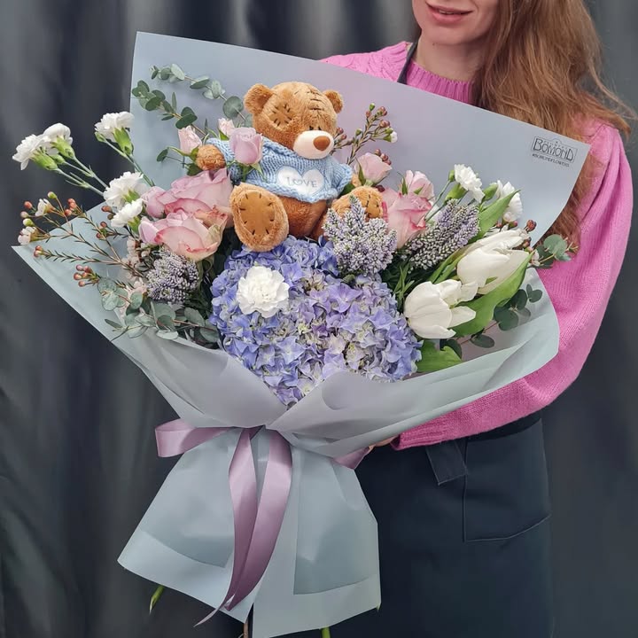 Delicate Bouquet with Teddy Bear and Hydrangea