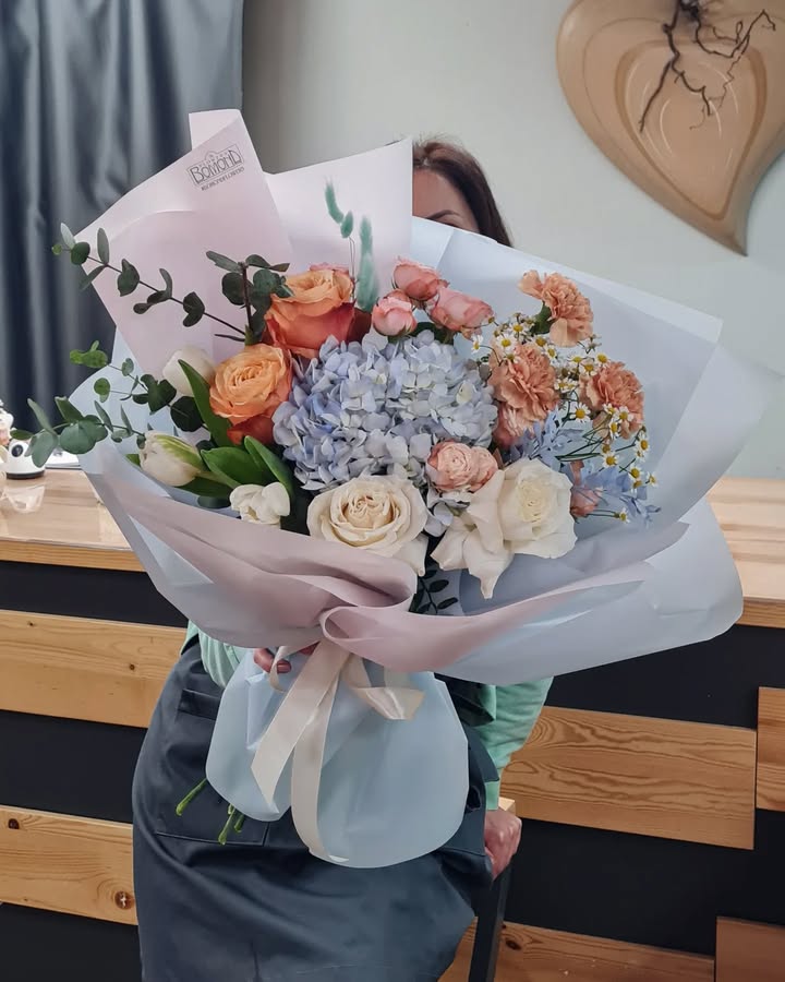 Bouquet with Blue Hydrangea and Peach Flowers