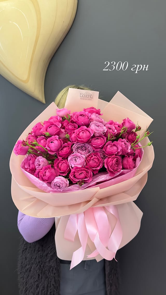 Large bouquet of pink peony-like roses