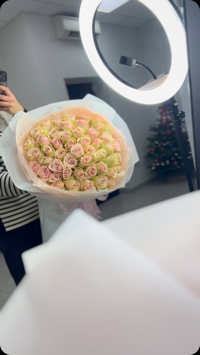 Букет з 51 троянди Pink Athena