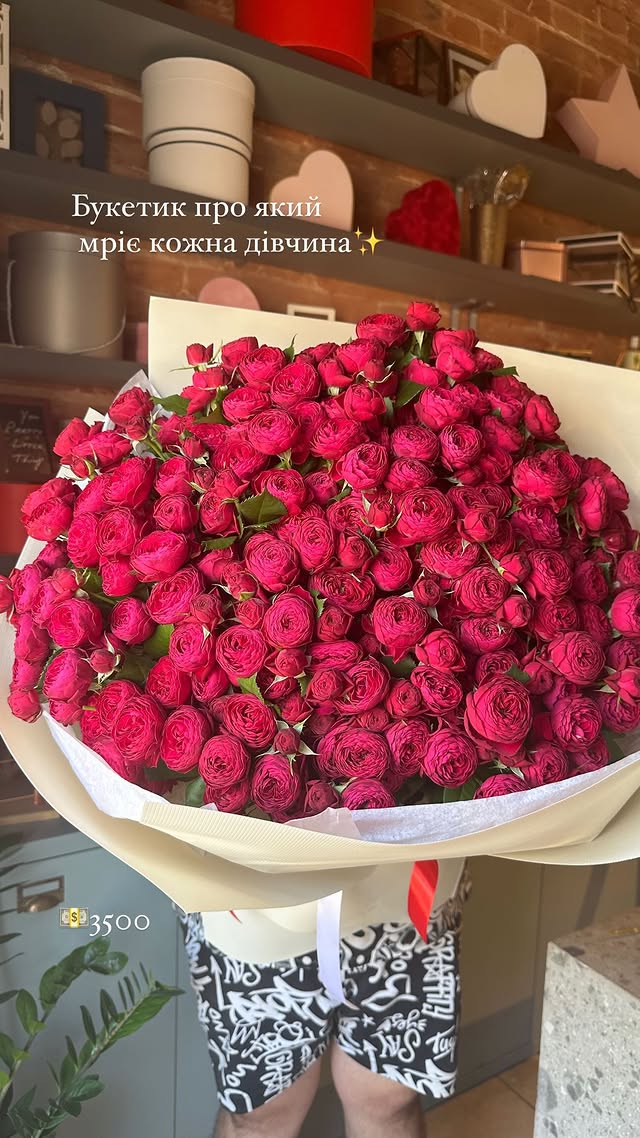 Huge Pink Rose Bouquet for Special Moments