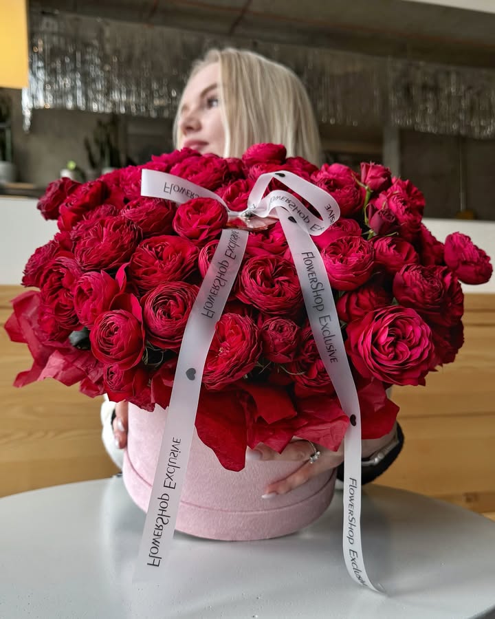 Букет з троянд Cherry Trendseter в коробці