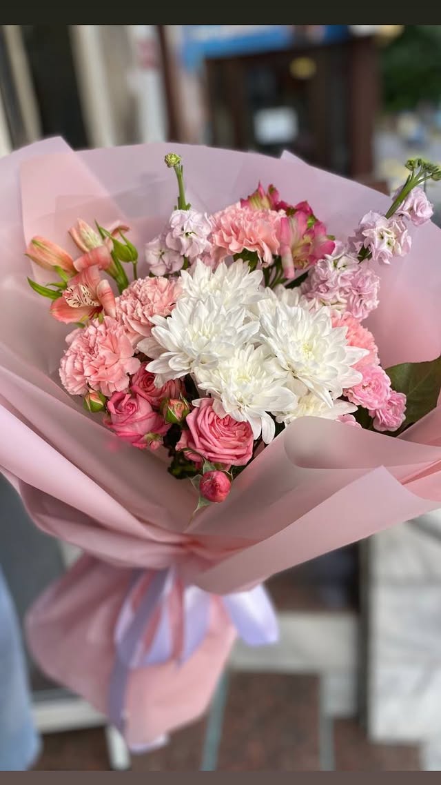 Pastel Tone Bouquet with Chrysanthemums, Roses and Carnations